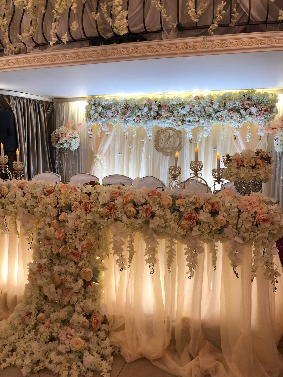 Ресторан МИРАЖ -'ЗАЛЫ'